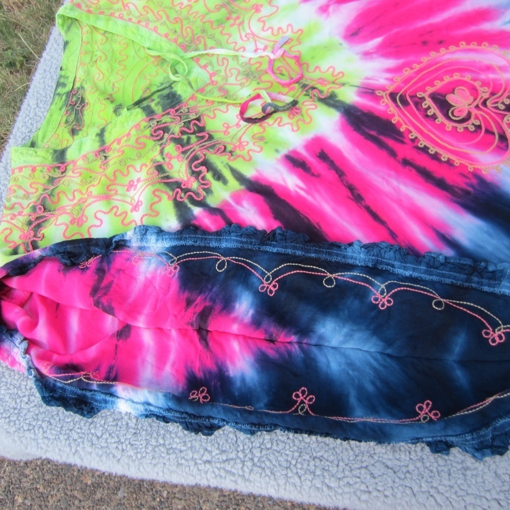 Women's Poncho Top, size XL-XXL?? Pullover Tie Dye Summer comfort Multi color‎ - Picture 7 of 15